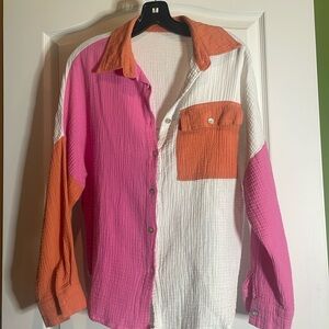 🧡🩷Orange pink and white button-down 22 P2P 100% polyester🩷🧡